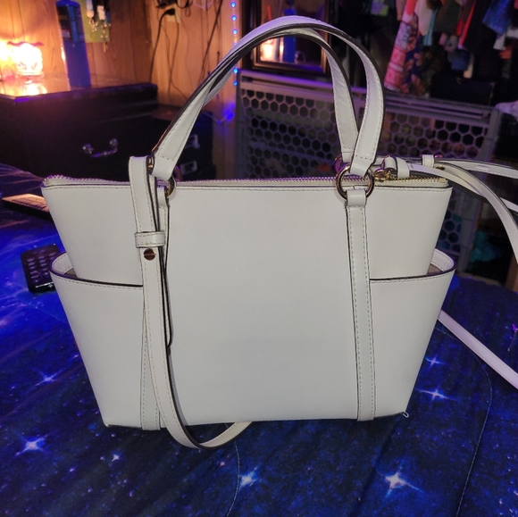 MK adjustable crossbody pocketbook